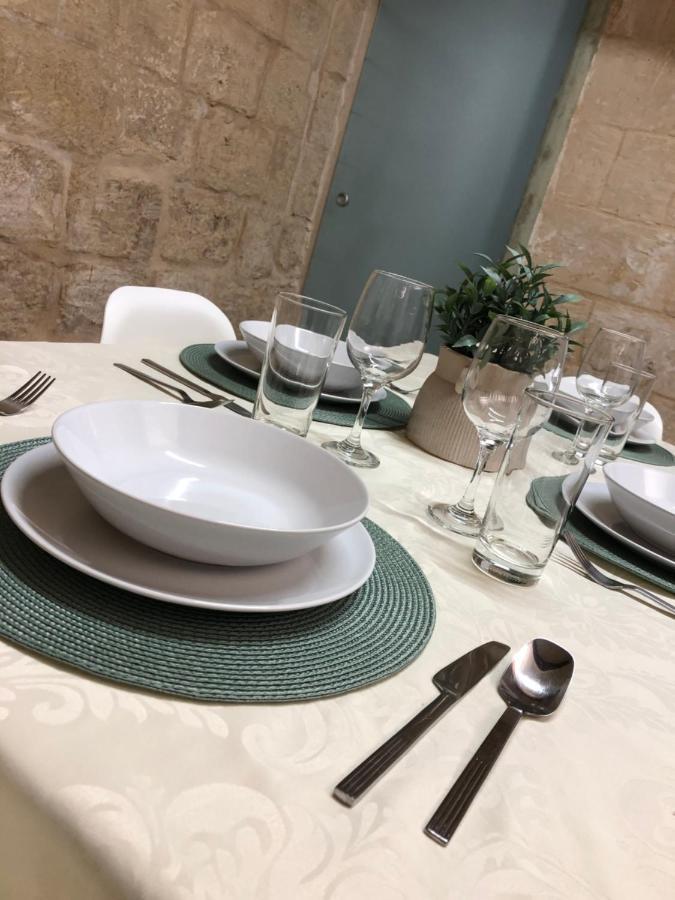 Floriana Cosy Townhouse Apartman Kültér fotó